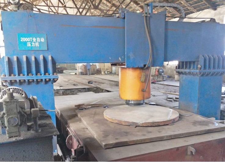 2000t壓力機(jī)